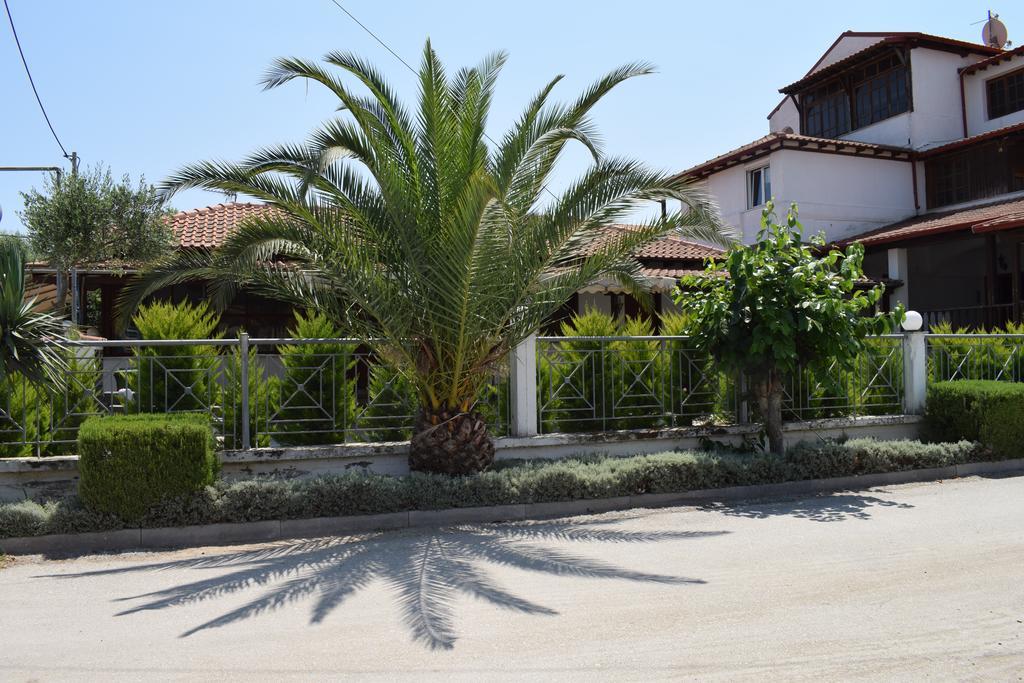 Appartamento Menis Haus Vrasná Esterno foto